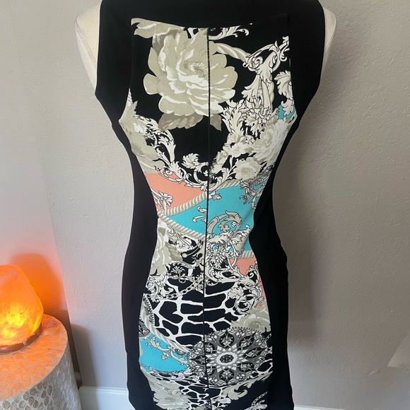 Eva Varro Body Con Dress - Picture 2 of 7